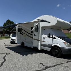 Four Winds Chateau Rv Motor Home