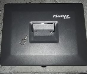 Master Lock Safe with cash drawers $30obo