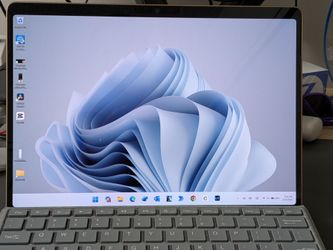 Microsoft Surface Pro 11 Laptop (Snapdragon X Elite) - Rose/Sandstone