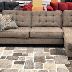 Flintshire Auburn RAF Sectional / couch /Living room set