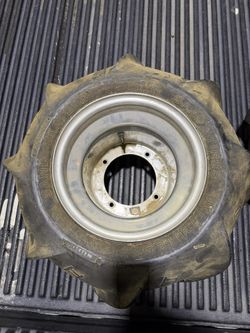 Paddles With Banshee Wheels