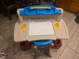 Toddler art desk NEED GONE asap