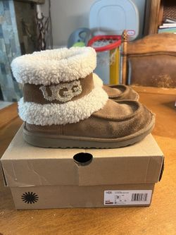 Ugg Boots Sz 3y