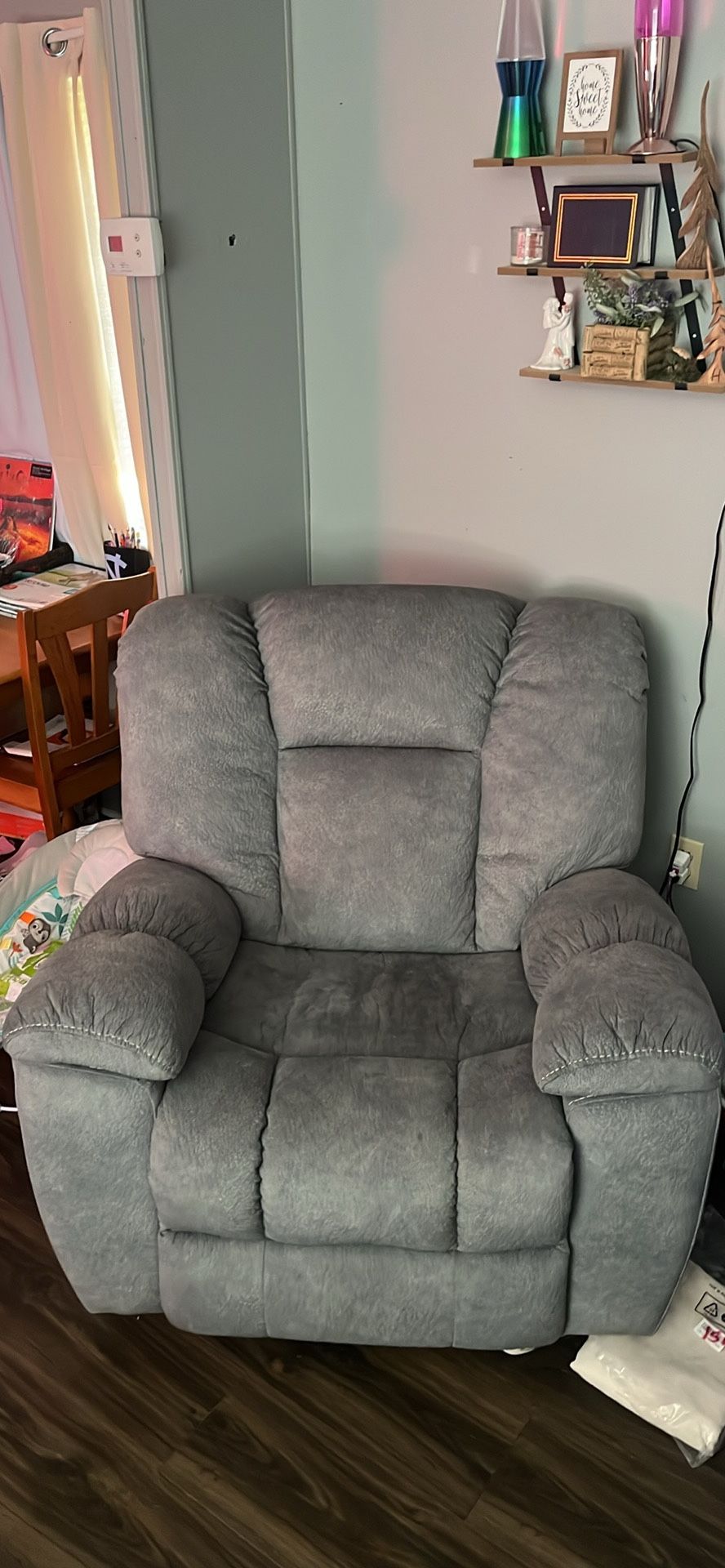 rocking recliner