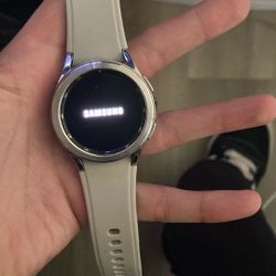 Samsung Galaxy Watch 4 Classic