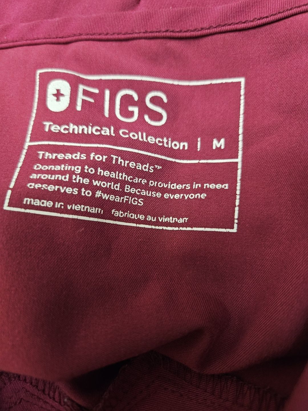 FIGS BURGUNDY SCRUB SET