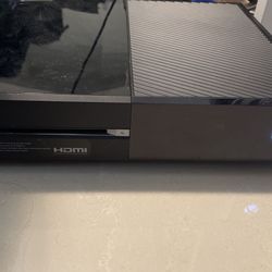 Used Xbox one With Controller And 3 Games 