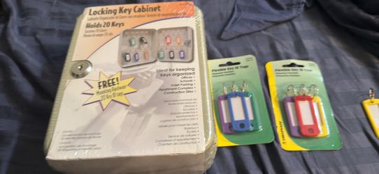 Locking Key Cabinet with a Twenty Key Capacity