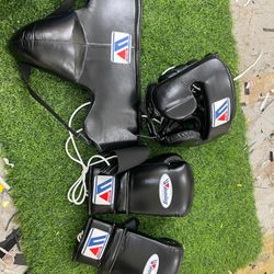  Dont Miss Out  A Full Sets Available  With FREE HAND WRAPS 