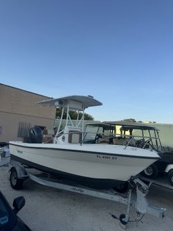 1998 Pursuit Only 150 Hours On The Engine. Just Refurbished!