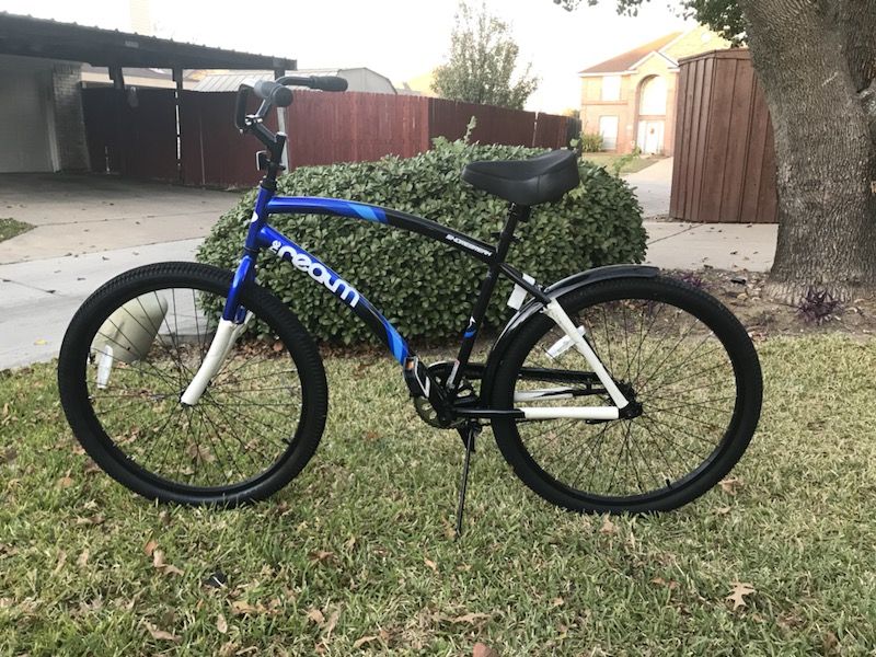 The Realm Men s Shorebreak Cruiser Bike Brand New for Sale in Rowlett TX OfferUp