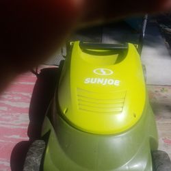 SUN JOE ELECTRIC MOWER