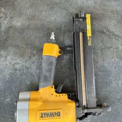 Used D 18-Gauge Pneumatic 2 in. Brad Nailerc 