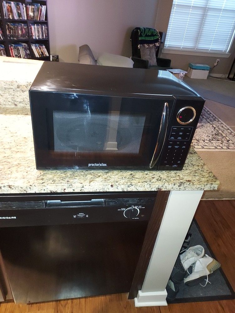 1.1 cu ft. Microwave