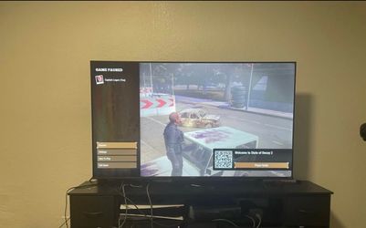 Selling my Roku TV.  Hisense 58" Class 4K UHD LED LCD Roku Smart TV HDR R6 Series 58R6E3