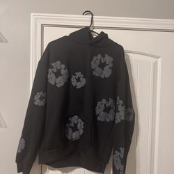 blsck ddnim tear hoodie