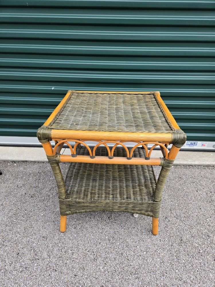 Nice Wicker Table. "CHECK OUT MY PAGE FOR MORE DEALS "