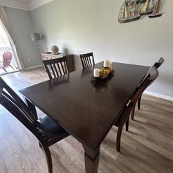 Brand New Dining Table Set With Chairs 