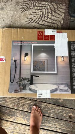 LED light up mirror