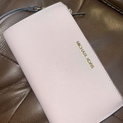 Michael Kors Wallet/clutch