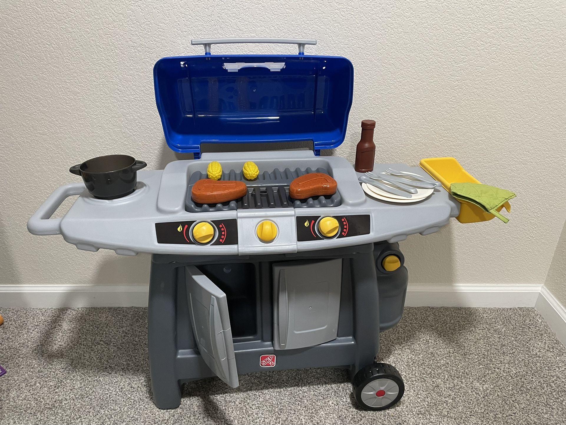 Little Tykes BBQ Grill Playset For Toddler