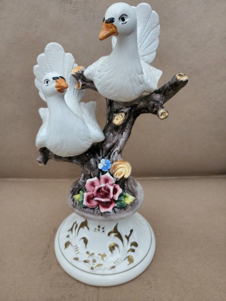 Large Capodimonte Doves & Branches "N" w/Crown