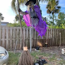Haloween Witch Animatronic Decoration 