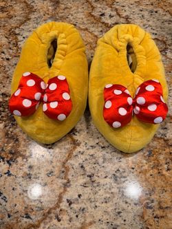 Disney Minnie Mouse heel slippers M