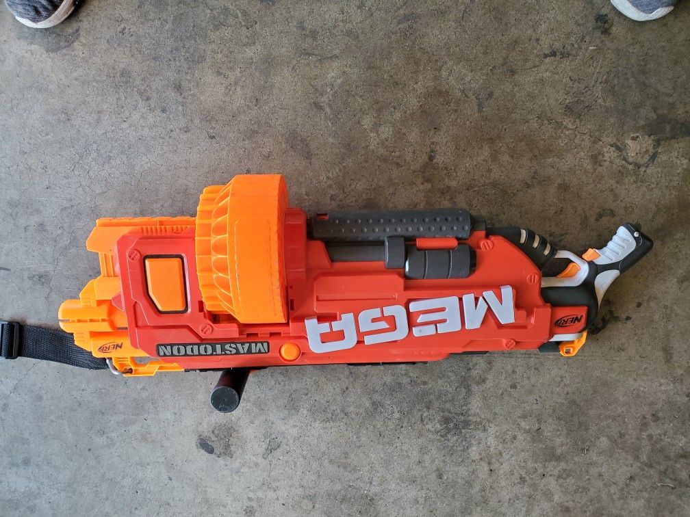 Nerf N Strike MEGA Mastodon Blaster 