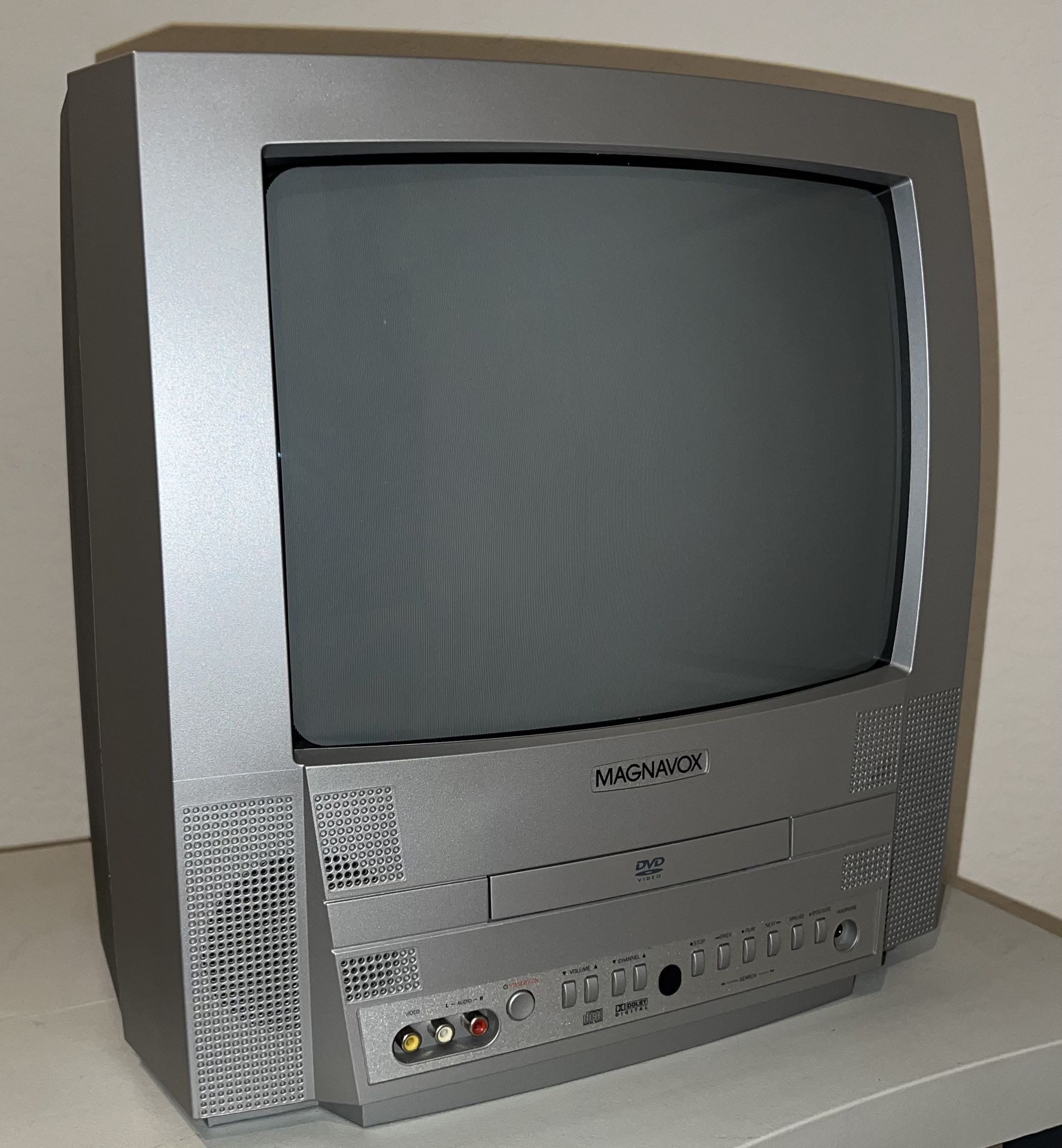 Magnavox 13” CRT TV/DVD Combo W/ Remote -Model # MWC13D5