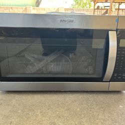 Whirlpool 1.9 cu. ft. Over the Range Microwave