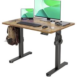 Adjustable Desk (Electric)