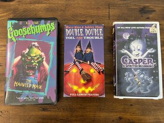 VINTAGE HALLOWEEN VHS MOVIES LOT