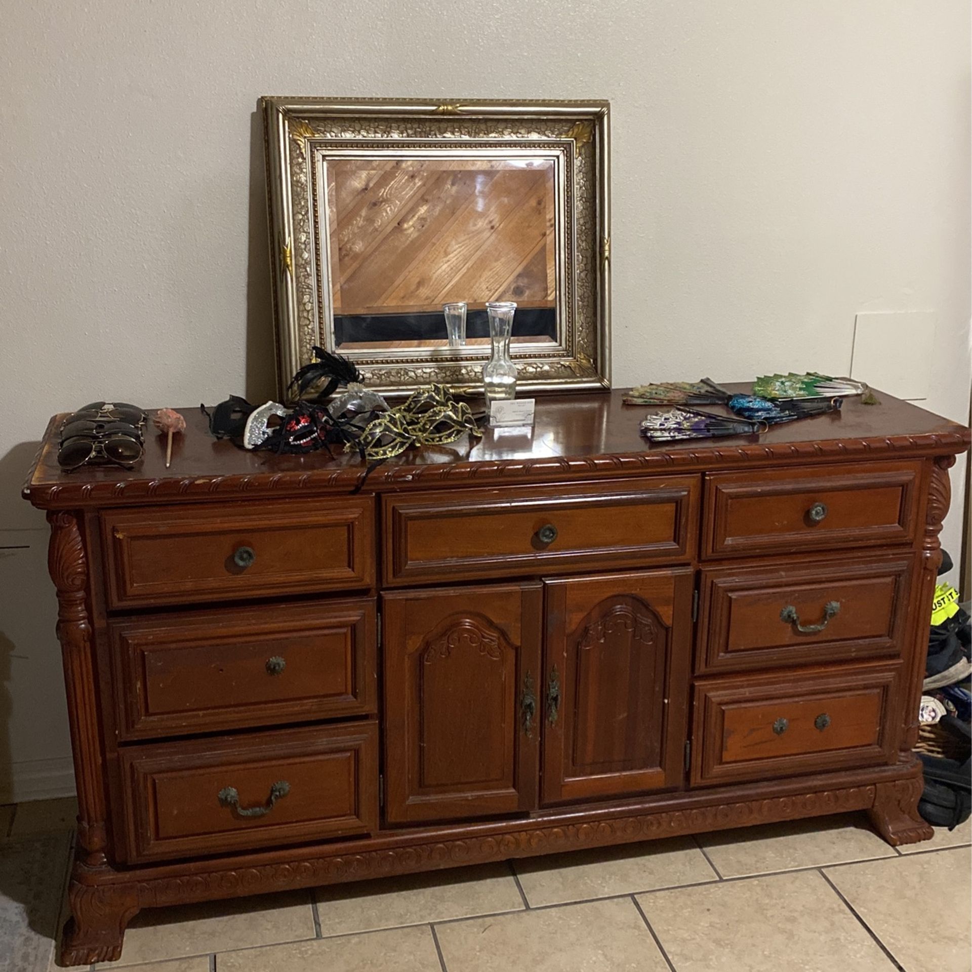 Used Dresser And Mirror