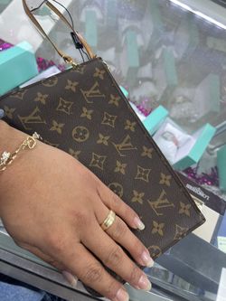 Louis Vuitton Monogram Pochette