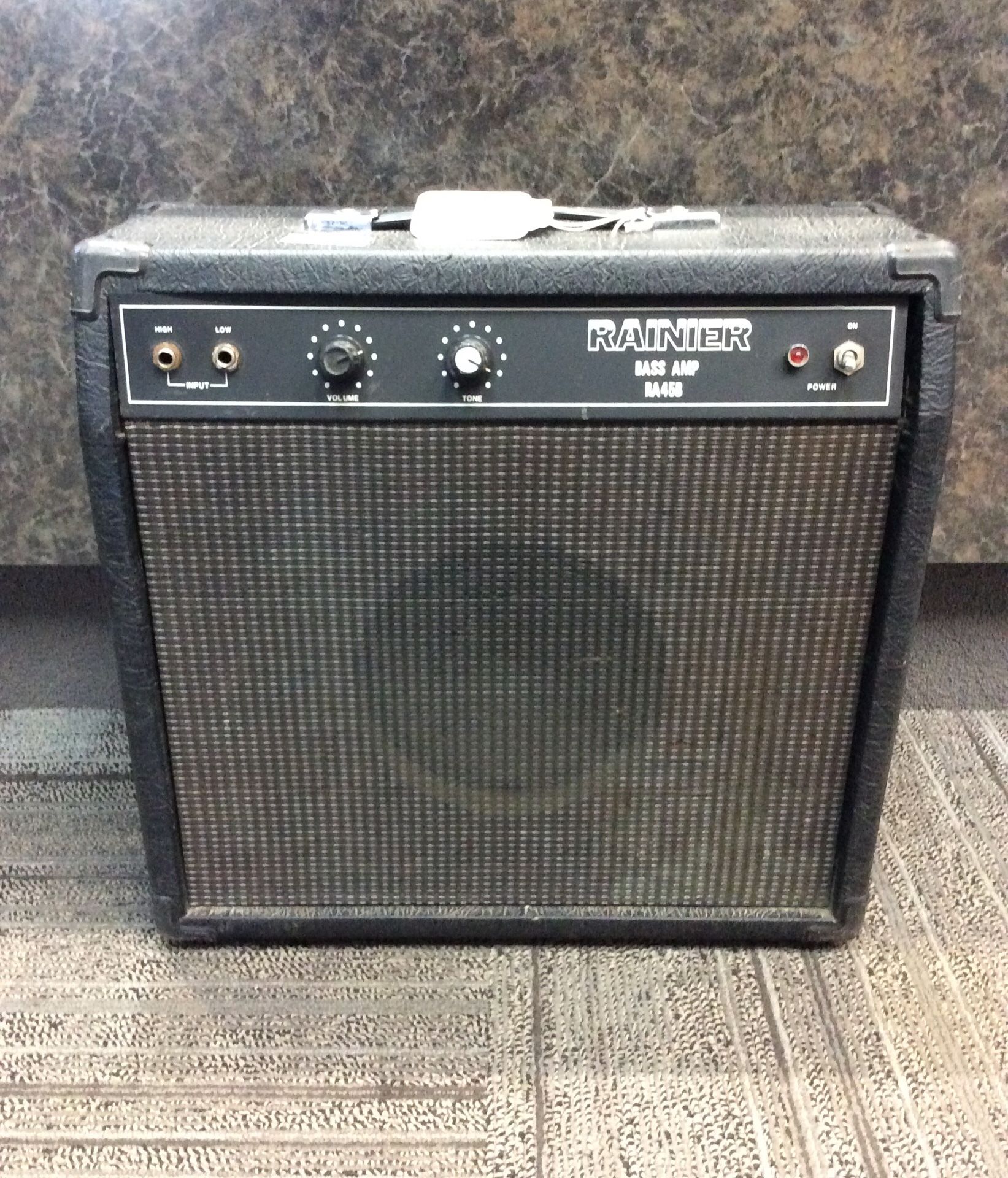 Rainier bass amp