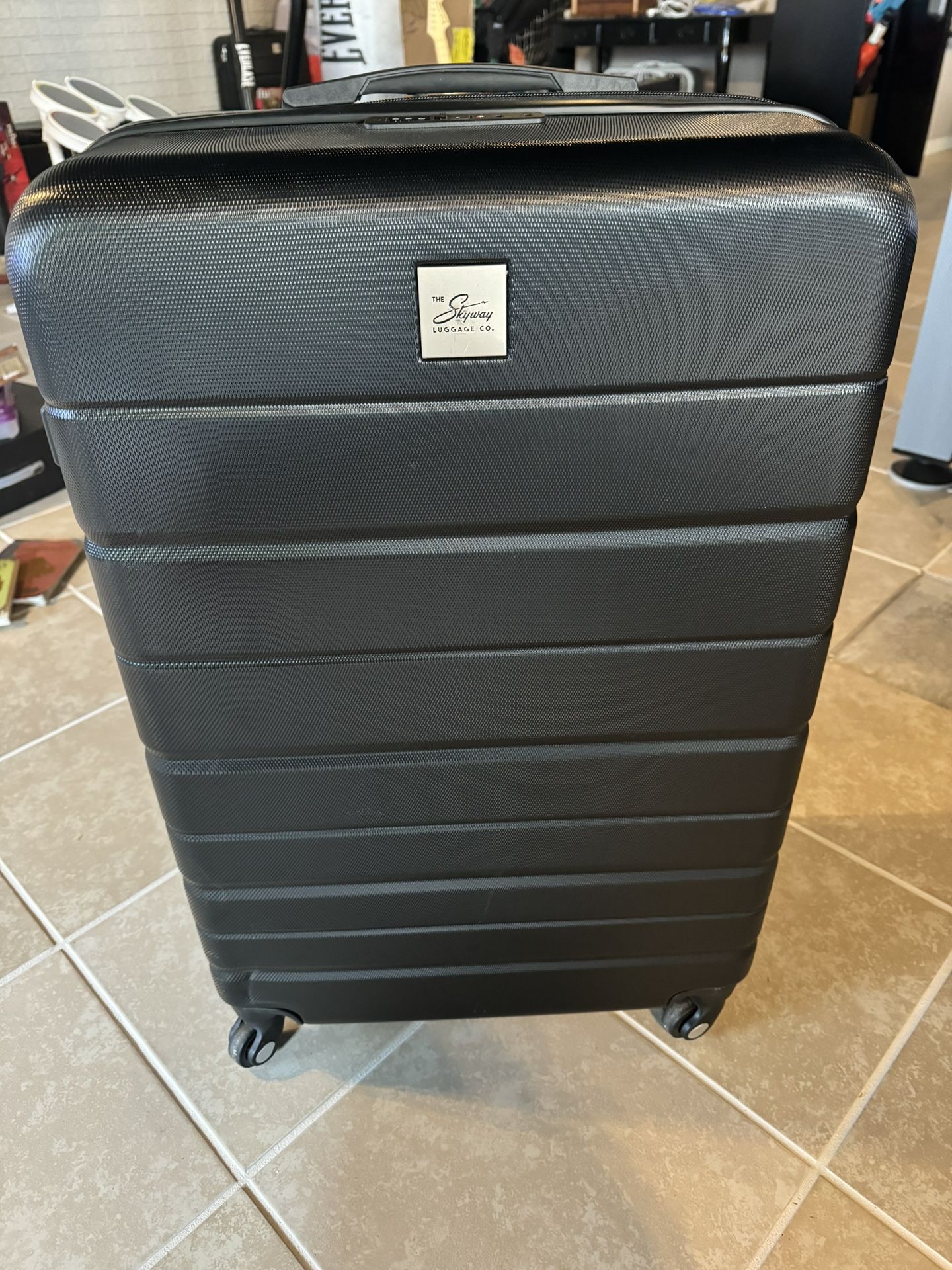 30” Hardshell Luggage