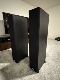 Polk Audio TSi400 tower speakers