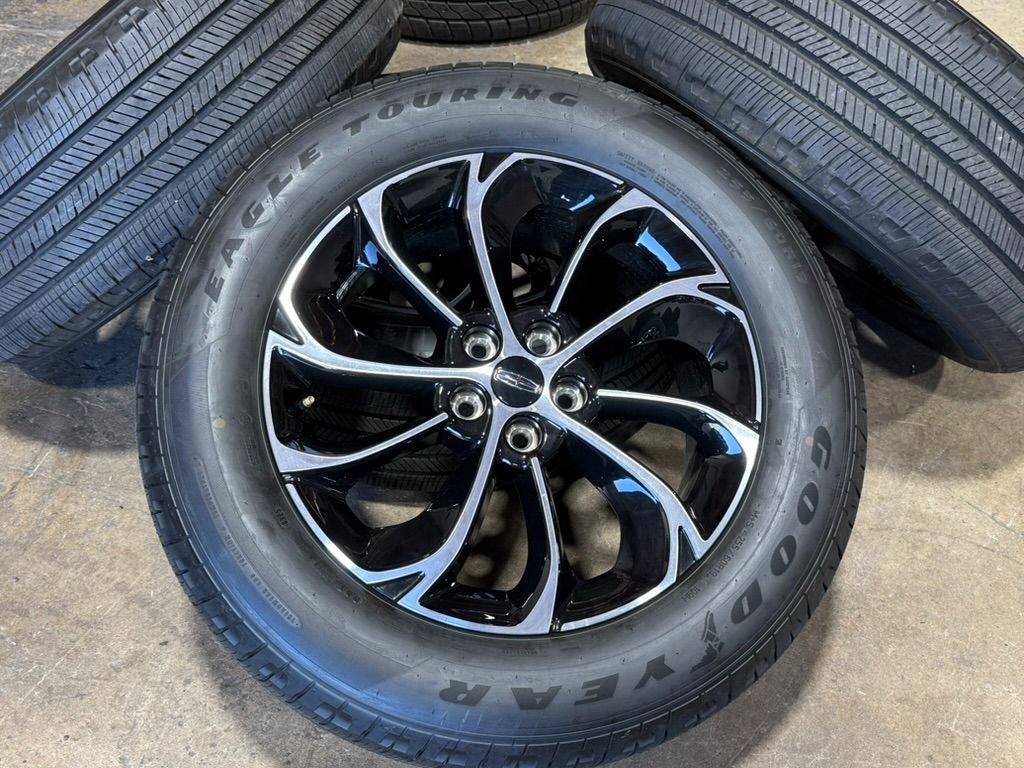 4x 19" Lincoln Nautilus Wheels OEM Machined Black Goodyear 99% Tires