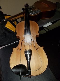 Violin guarnerios muy antigo