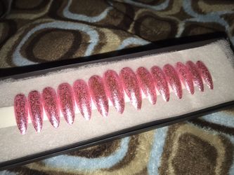 Luxurious reusable custom press on nails