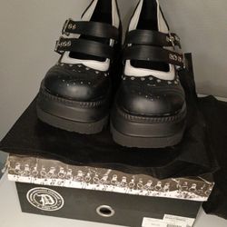 Shaker-27 4 1/2 Demonia Wedges Size 9