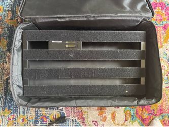 Pedaltrain classic 2 with power supply