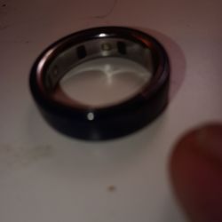 Oura 4 ring. For sale
