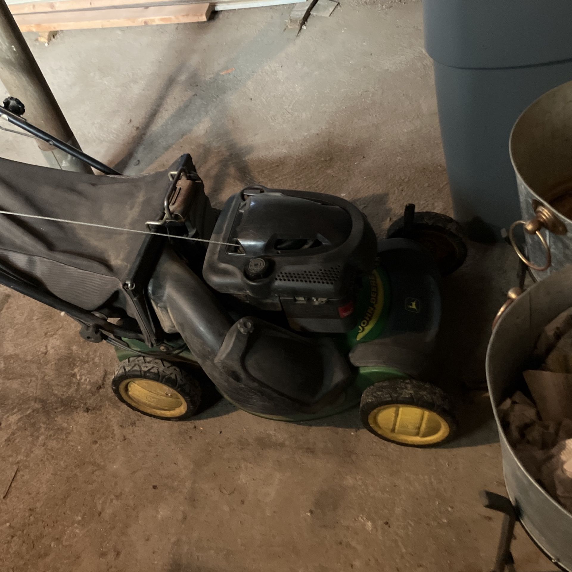 Garage Kept John Deer Self Propelled JS63 Lawn Mover Perfect Condition