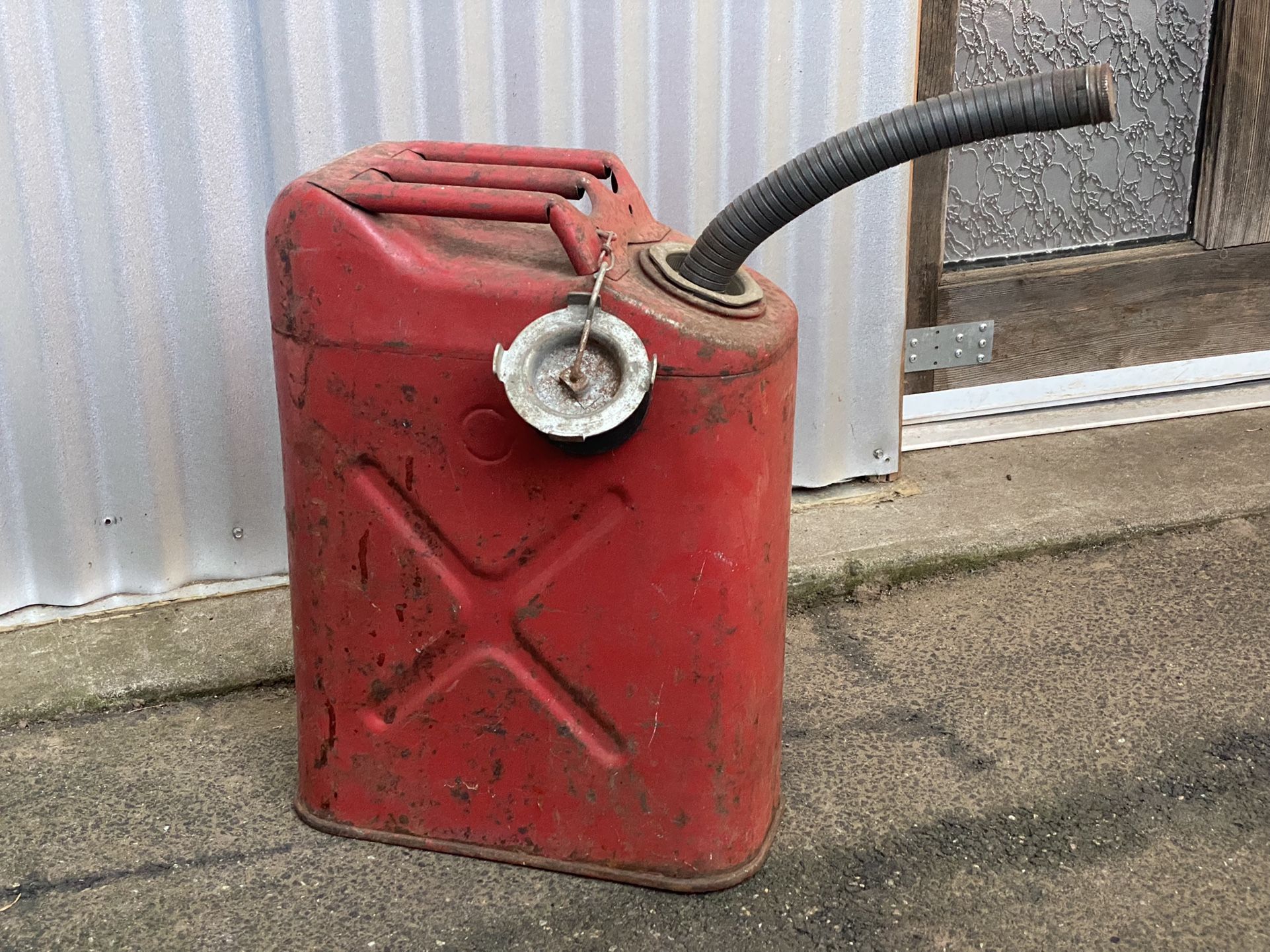 Vintage 5 Gallon USMC 20-5-78 Jerry Gas Gasoline Can Red Metal Jeep Military DOT