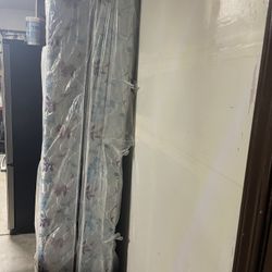 Bed Box Springs.