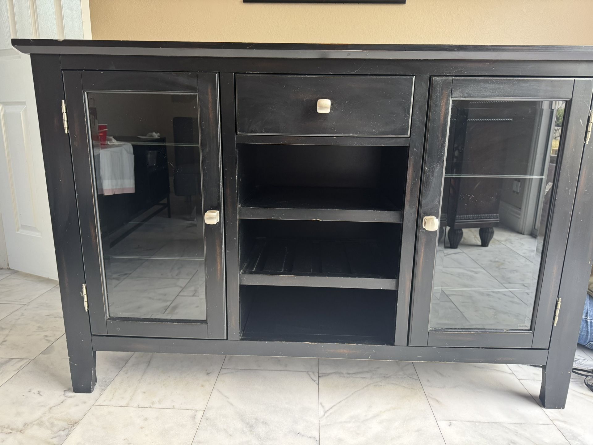 Credenza