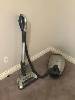Kenmore Elite 700 Series Bagged Canister Vacuum