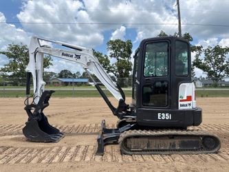 2015 Bobcat E35I